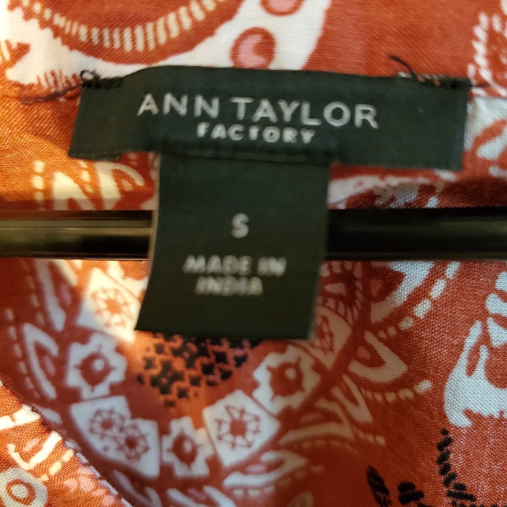 Ann Taylor Factory Paisley Flounce Sleeve Top - Picture 6 of 7